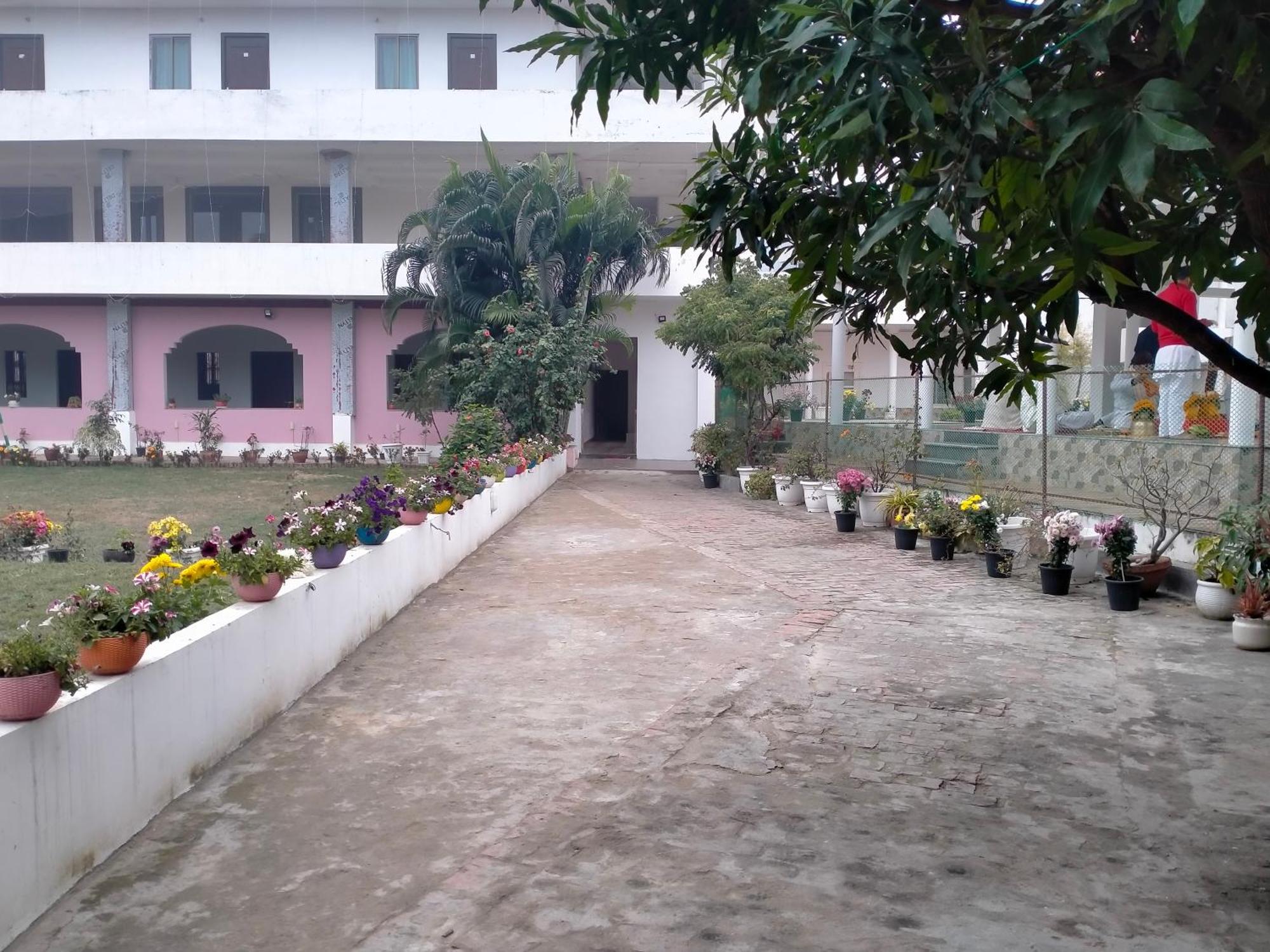 Vedic Villa พาราณสี ภายนอก รูปภาพ
